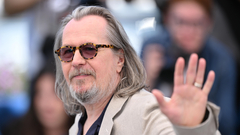 Gary Oldman Clarifies Harry Potter Criticism on Playing Sirius Black